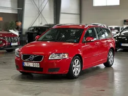 Röd Begagnad 2011 Volvo V50 Kinetic Kombi | 59 900 kr (Marknadspris)