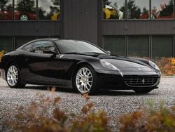 Svart Begagnad 2005 Ferrari 612 Sportkupé | 895 000 kr