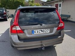 Grå Begagnad 2011 Volvo V70 Momentum Kombi | 69 999 kr (Superpris)