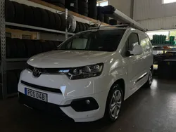 Vit Begagnad 2020 Toyota Proace City Van | 179 000 kr (Marknadspris)