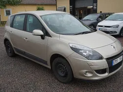 Ljusbrun Begagnad 2011 Renault Scénic III Minibuss | 54 900 kr (Bra pris)