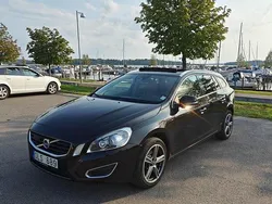 Svart Begagnad 2011 Volvo V60 Kombi | 59 950 kr (Marknadspris)