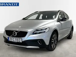 Silver Begagnad 2019 Volvo V40 CC Kombi | 179 900 kr (Marknadspris)