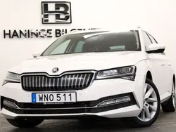 Vit Begagnad 2021 Skoda Superb Business Line Kombi | 189 900 kr (Bra pris)