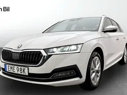 Vit Begagnad 2023 Skoda Octavia Kombi | 329 900 kr (Marknadspris)