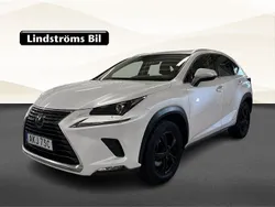 Vit Begagnad 2019 Lexus NX300h Executive Line SUV | 289 900 kr (Marknadspris)
