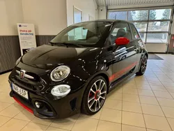 Svart (svartmetallick) Begagnad 2019 Abarth 595 Halvkombi | 175 000 kr (Marknadspris)
