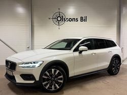 Vit Begagnad 2019 Volvo V60 CC Kombi | 239 900 kr (Marknadspris)