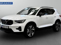Vit Ny 2025 Volvo XC40 Plus SUV | 469 900 kr (Dyr)