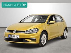 Gul Begagnad 2018 VW Golf VII Halvkombi | 134 900 kr (Marknadspris)