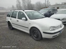 Vit Begagnad 2000 VW Golf IV Comfortline Kombi | 19 900 kr (Marknadspris)