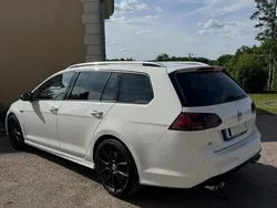 Vit Begagnad 2017 VW Golf VII R Kombi | 239 900 kr (Marknadspris)
