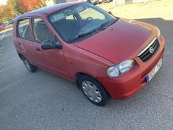 Röd Begagnad 2003 Suzuki Alto Halvkombi | 18 500 kr