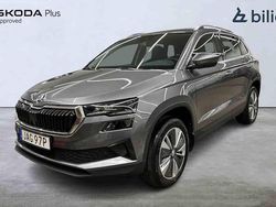 Grå Begagnad 2023 Skoda Karoq SUV | 289 500 kr