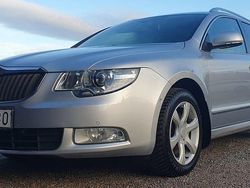Begagnad 2011 Skoda Superb Kombi | 69 000 kr (Marknadspris)