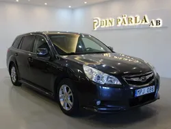 Mörkgrå (grå) Begagnad 2011 Subaru Legacy Kombi | 109 900 kr (Marknadspris)