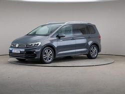 Grå Begagnad 2020 VW Touran Minibuss | 255 000 kr (Superpris)