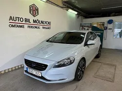 Ljusblå Begagnad 2013 Volvo V40 Kombi | 55 000 kr (Dyr)