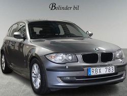 Grå Begagnad 2010 BMW 118 Halvkombi | 68 900 kr (Lite dyr)