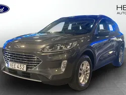 Grå (grey) Begagnad 2022 Ford Kuga Titanium SUV | 244 900 kr (Marknadspris)
