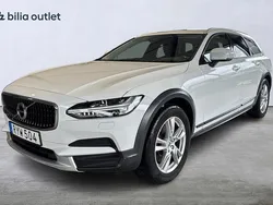 Vit Begagnad 2018 Volvo V90 CC Kombi | 299 900 kr (Bra pris)