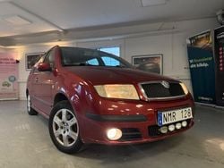 Mörkröd Begagnad 2007 Skoda Fabia Halvkombi | 19 900 kr (Bra pris)