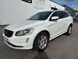 Vit Begagnad 2015 Volvo XC60 Momentum SUV | 99 999 kr (Marknadspris)