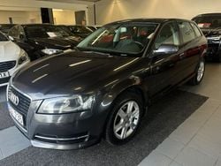 Grå Begagnad 2010 Audi A3 Sportback Attraction Halvkombi | 69 800 kr (Dyr)