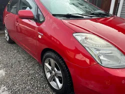 Röd Begagnad 2007 Toyota Prius Halvkombi | 61 000 kr (Marknadspris)