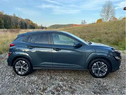 Blå Begagnad 2022 Hyundai Kona Essential SUV | 179 000 kr (Bra pris)