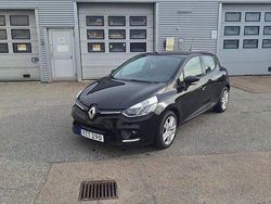 Svart Begagnad 2019 Renault Clio IV Zen Halvkombi | 84 900 kr (Bra pris)