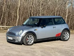 Grå Begagnad 2006 Mini Cooper Pepper Halvkombi | 32 000 kr (Marknadspris)