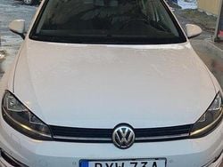 Vit Begagnad 2020 VW Golf VII Halvkombi | 119 000 kr (Superpris)