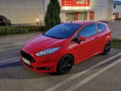 Röd Begagnad 2014 Ford Fiesta ST Halvkombi | 120 000 kr (Dyr)