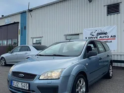 Ljusblå (blå) Begagnad 2006 Ford Focus Kombi | 18 999 kr