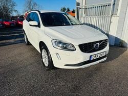 Vit Begagnad 2016 Volvo XC60 Standard SUV | 199 900 kr (Superpris)