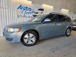 Ljusblå (blå) Begagnad 2010 Volvo V50 Momentum Kombi | 59 900 kr (Marknadspris)