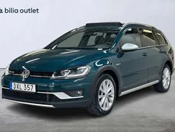 Mörkgrön Begagnad 2018 VW Golf Alltrack Kombi | 239 900 kr (Lite dyr)
