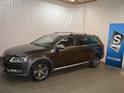 Brun Begagnad 2014 VW Passat Alltrack Kombi | 154 000 kr (Marknadspris)