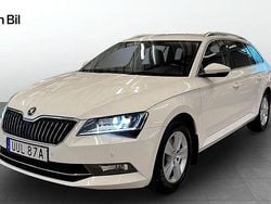 Candy white Begagnad 2019 Skoda Superb Style Kombi | 239 900 kr (Bra pris)