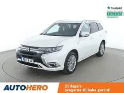 Vit Begagnad 2018 Mitsubishi Outlander P-HEV SUV | 229 000 kr (Marknadspris)