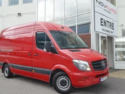 Röd Begagnad 2017 Mercedes Sprinter Van | 219 000 kr (Marknadspris)