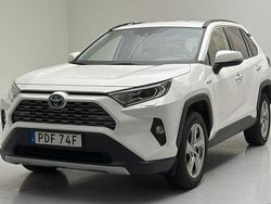 Vit Begagnad 2021 Toyota RAV4 Executive | 319 000 kr (Marknadspris)