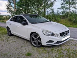 Vit Begagnad 2011 Volvo S60 R-Design Sedan | 120 000 kr (Lite dyr)