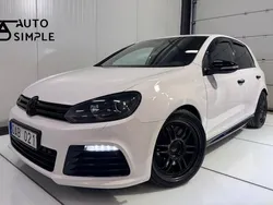 Vit Begagnad 2011 VW Golf VII R Halvkombi | 139 900 kr (Superpris)