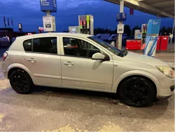 Grå Begagnad 2007 Opel Astra Halvkombi | 22 000 kr (Marknadspris)