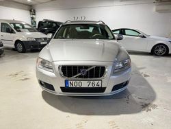 Ljusgrå Begagnad 2007 Volvo V70 Momentum Kombi | 59 900 kr (Marknadspris)