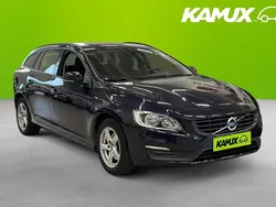 Mörkblå (blå) Begagnad 2018 Volvo V60 Kinetic Kombi | 224 700 kr (Bra pris)