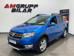 Ljusblå Begagnad 2013 Dacia Sandero Stepway Halvkombi | 44 900 kr (Marknadspris)