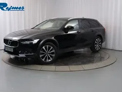 Svart Begagnad 2023 Volvo V90 CC Plus Kombi | 489 900 kr (Dyr)